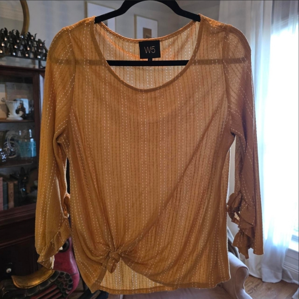 Anthropologie W5 - yellow dotted stripe blouse with ruffle sleeve.Size L